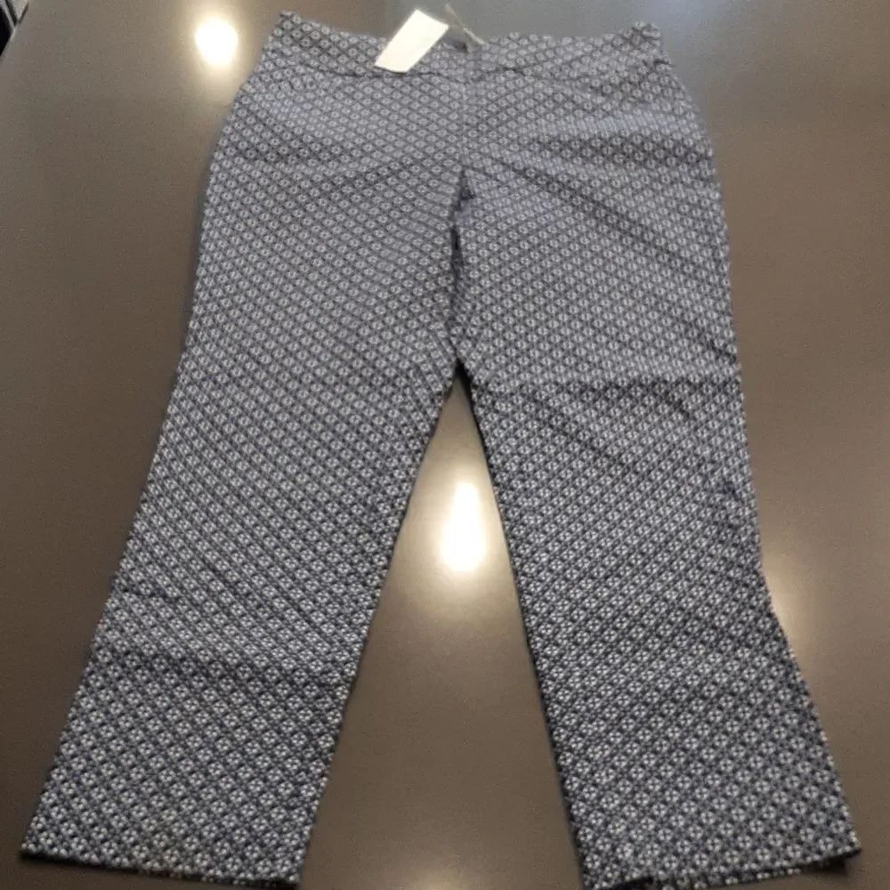 Chico's Fabulousy Slimming Josie Skim Pants